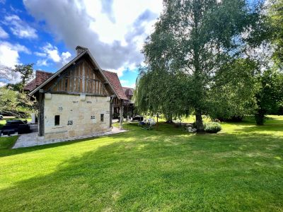 house 7 Rooms for sale on LES AUTHIEUX SUR CALONNE (14130) Sale House Les Authieux-sur-Calonne 7 Rooms 220 m²