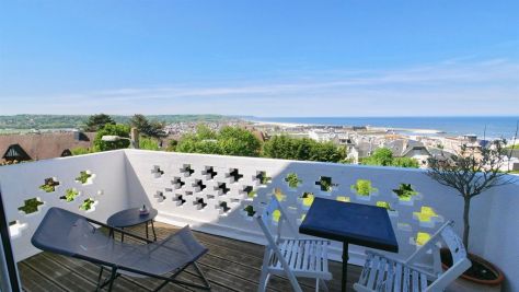 house 4 Rooms for sale on TROUVILLE SUR MER (14360) Sale House Trouville-sur-Mer 4 Rooms 125 m²