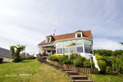 house 9 Rooms for sale on ST ARNOULT (14800) Sale House Saint-Arnoult 9 Rooms 200 m²