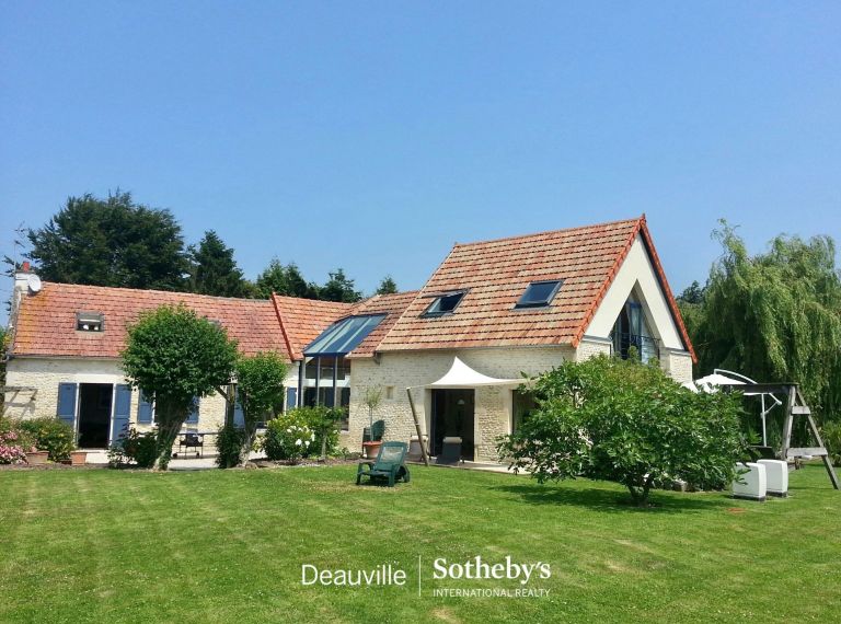 Norman house 8 Rooms for sale on GONNEVILLE EN AUGE (14810)