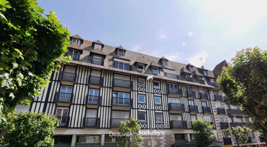appartement 6 Pièces en vente sur DEAUVILLE (14800)
