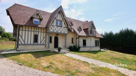 Sale House Bonneville-sur-Touques 6&nbsp;Rooms 200&nbsp;m²