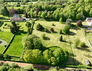 house 16 Rooms for sale on TROUVILLE SUR MER (14360)