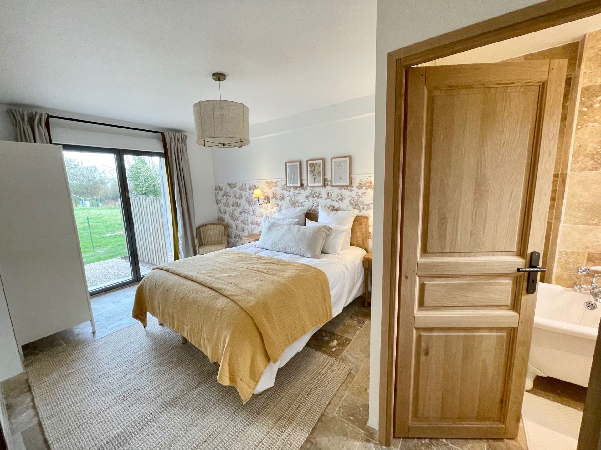 house 5 Rooms for seasonal rent on CRICQUEBOEUF (14113)