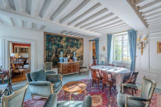 house 15 Rooms for sale on BAYEUX (14400)