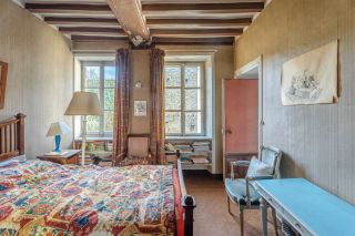 house 15 Rooms for sale on BAYEUX (14400)