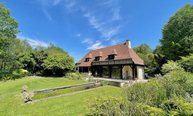 Sale House Barneville-la-Bertran 8 Rooms 307 m²