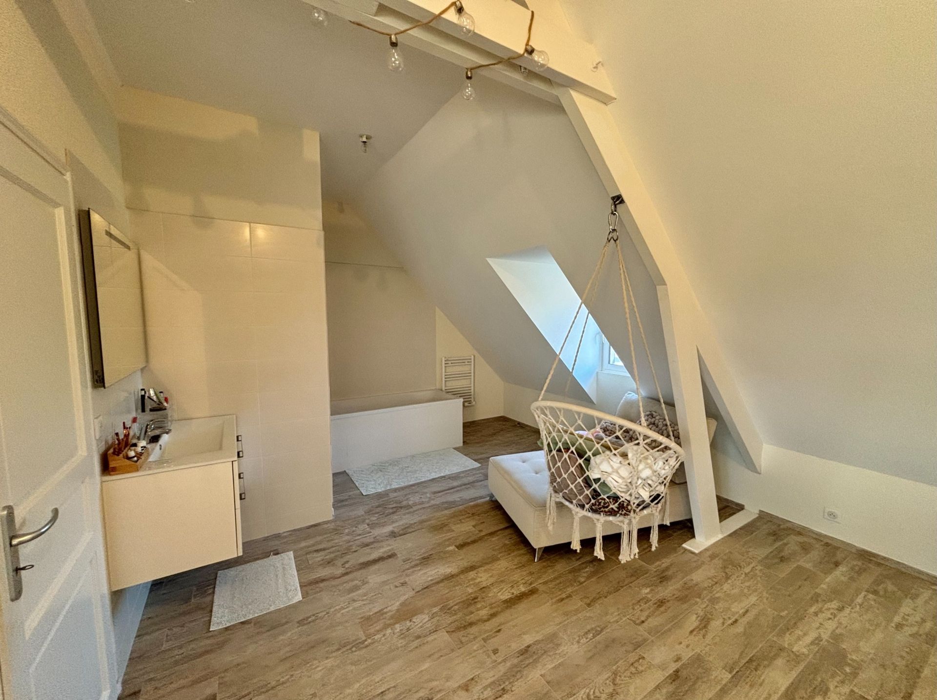 house 5 Rooms for sale on ST ARNOULT (14800)