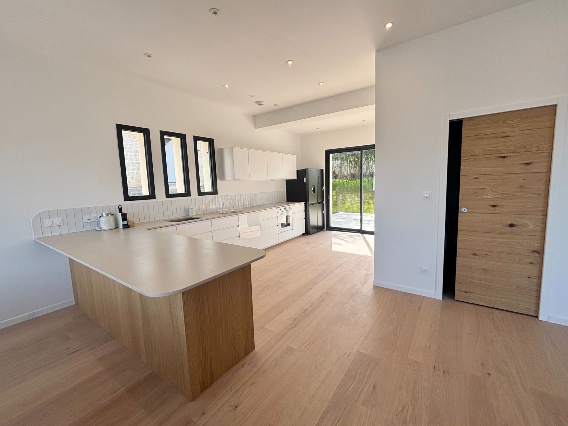 house 8 Rooms for sale on TROUVILLE SUR MER (14360)