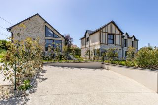 house 8 Rooms for sale on TROUVILLE SUR MER (14360)