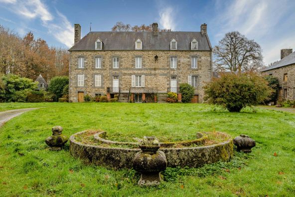 Sale House Isigny-le-Buat 17&nbsp;Rooms 404&nbsp;m²