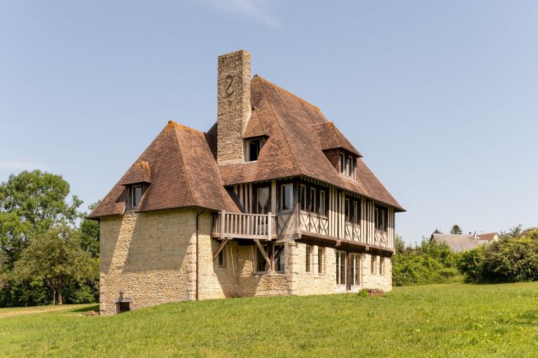 maison 8 Pièces en vente sur BEAUMONT EN AUGE (14950)