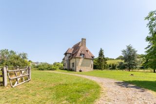 maison 8 Pièces en vente sur BEAUMONT EN AUGE (14950)