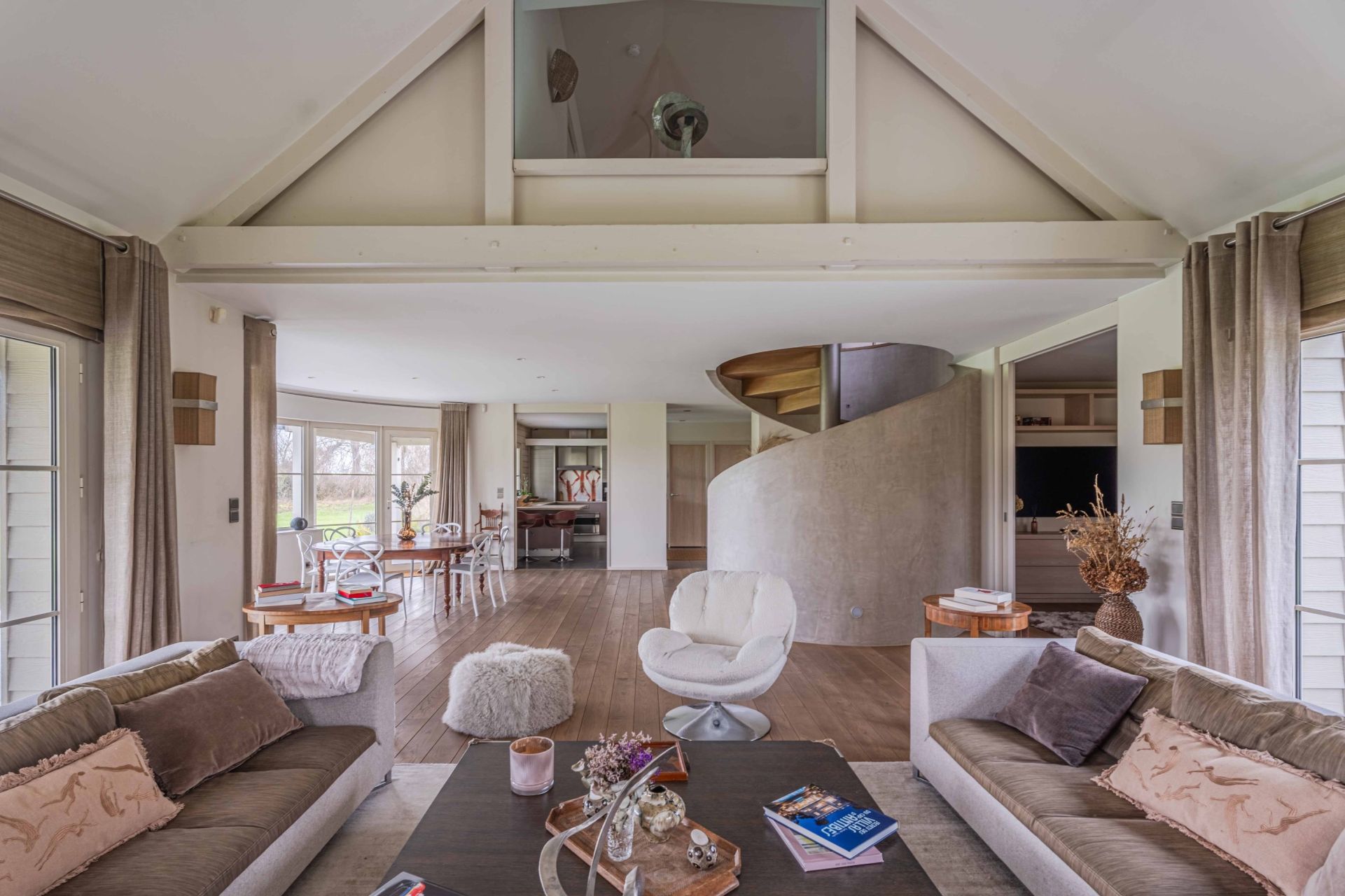 maison contemporaine 7 Pièces en vente sur BAYEUX (14400)