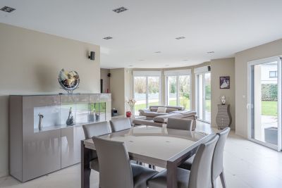 Sale House Jullouville 6 Rooms 241 m²