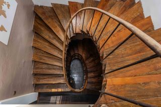 house 15 Rooms for sale on BAYEUX (14400)