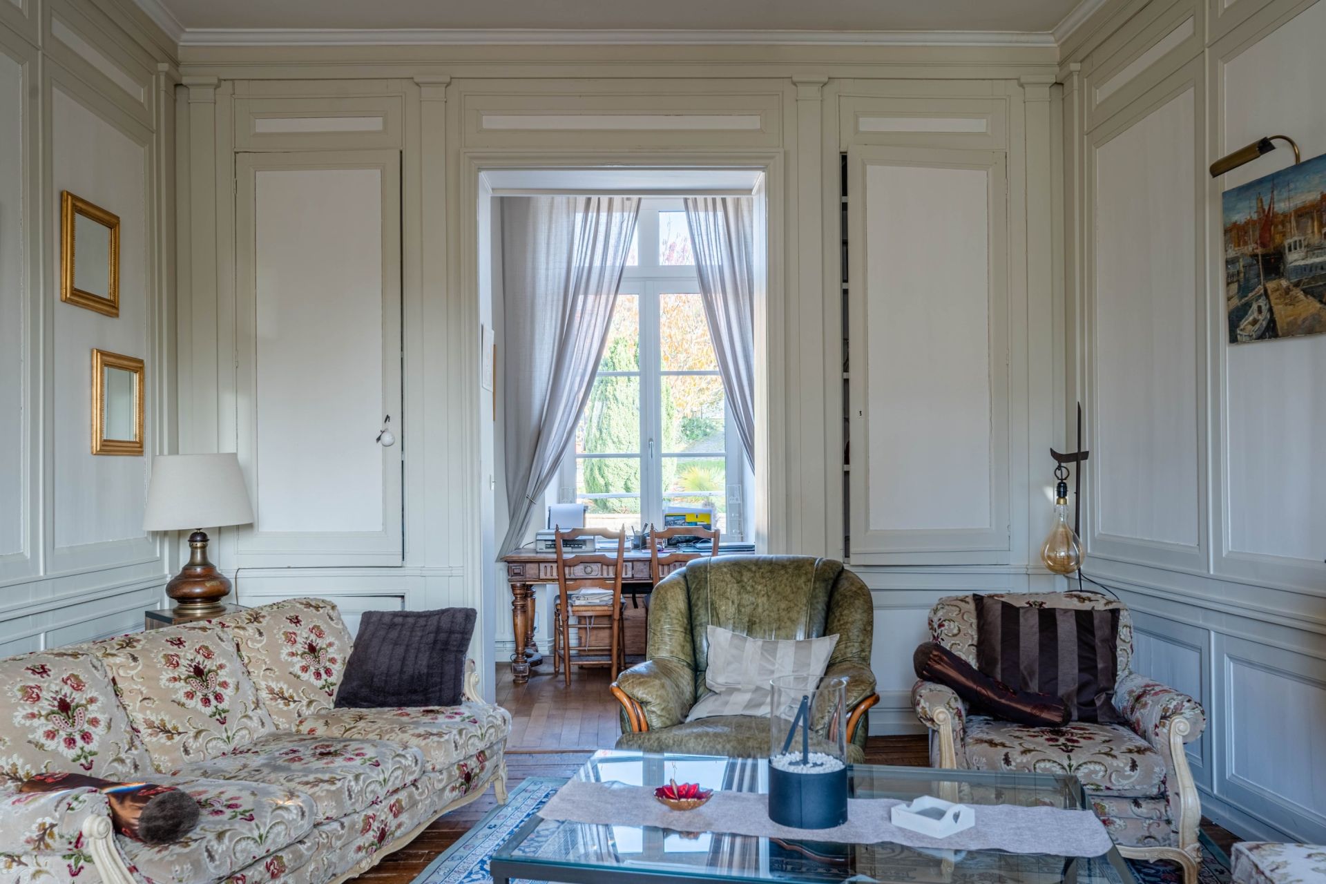 house 6 Rooms for sale on BAYEUX (14400)