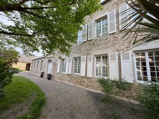 house 11 Rooms for sale on LESSAY (50430)
