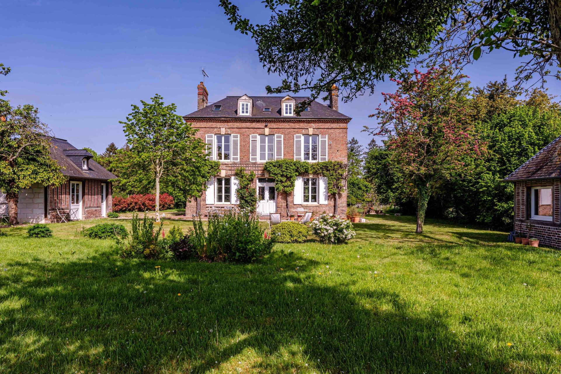 house 9 Rooms for sale on CORMEILLES (27260)
