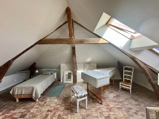 house 9 Rooms for sale on CORMEILLES (27260)