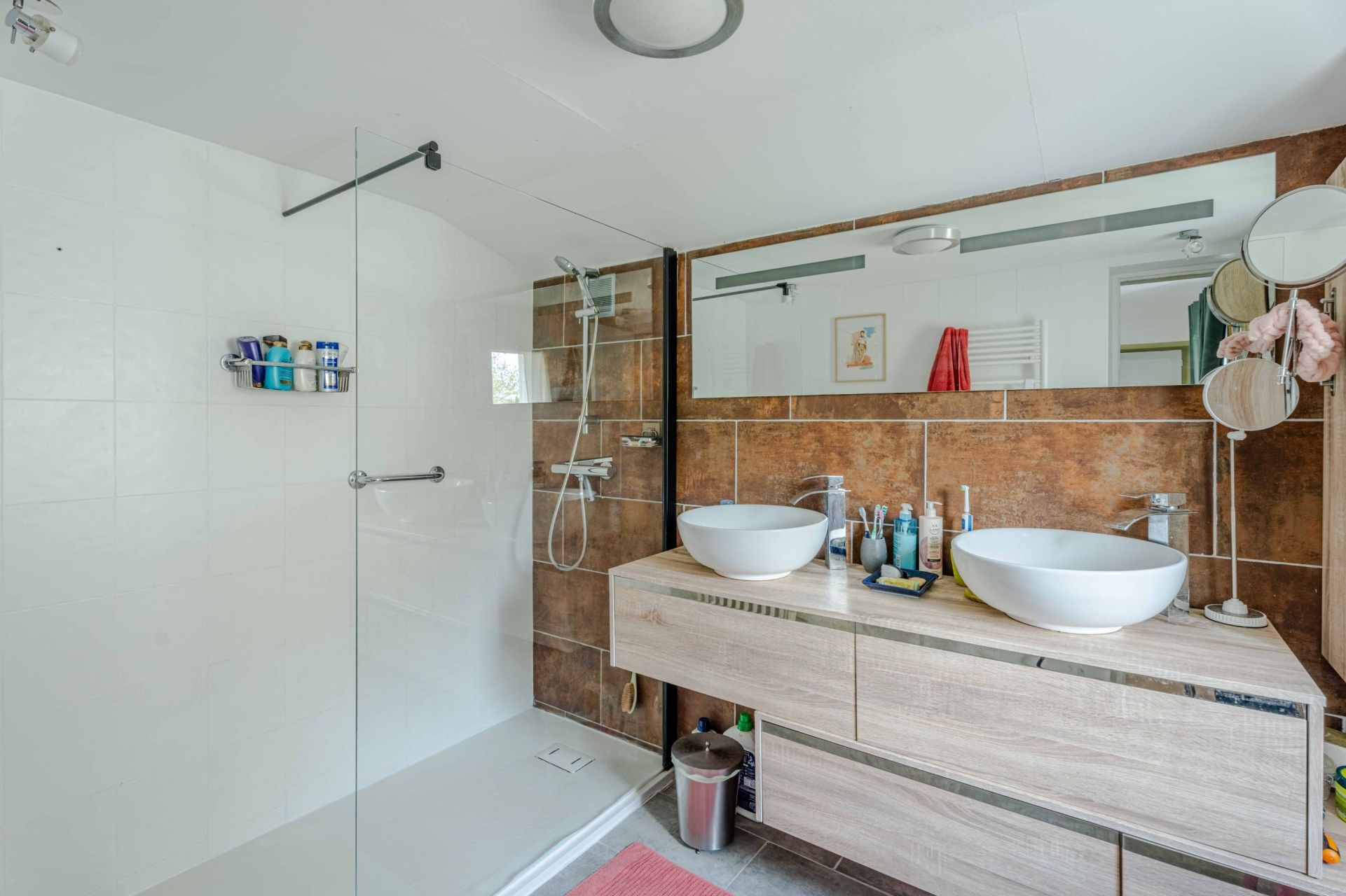 house 17 Rooms for sale on BAYEUX (14400)