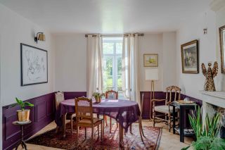 house 17 Rooms for sale on BAYEUX (14400)