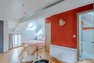 house 17 Rooms for sale on BAYEUX (14400)