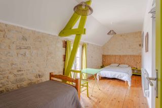 house 17 Rooms for sale on BAYEUX (14400)