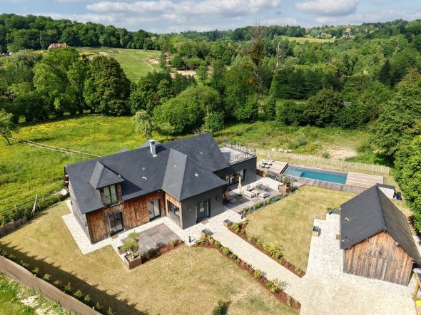 Sale House Vieux-Bourg 6 Rooms 240 m²