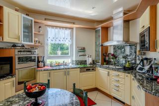 house 13 Rooms for sale on MERVILLE FRANCEVILLE PLAGE (14810)