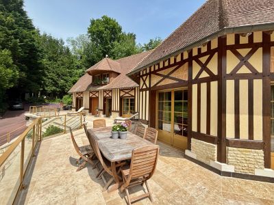 Sale House Pont-l'Évêque 9&nbsp;Rooms 380&nbsp;m²