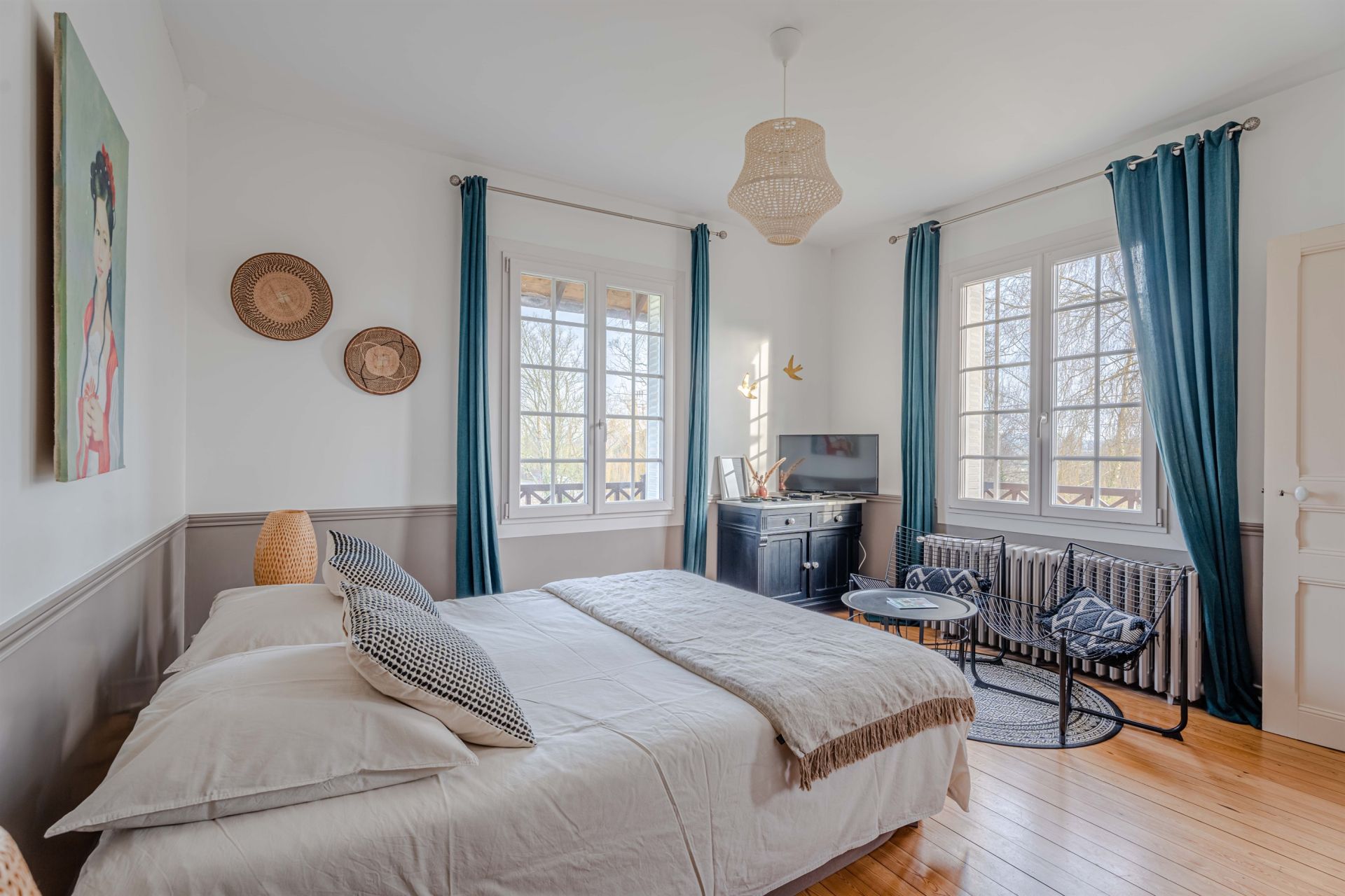 Norman house 9 Rooms for sale on PONT L EVEQUE (14130)