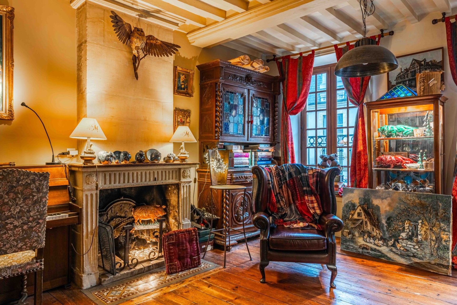 house 9 Rooms for sale on BAYEUX (14400)