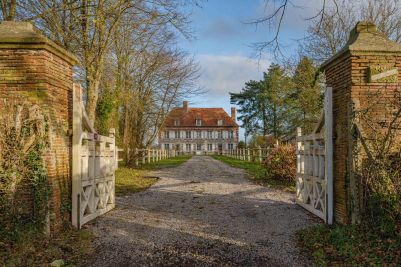 Sale House Saint-Germain-la-Campagne 9&nbsp;Rooms 300&nbsp;m²