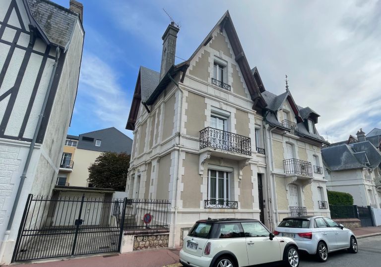 maison 6 Pièces en vente sur DEAUVILLE (14800)