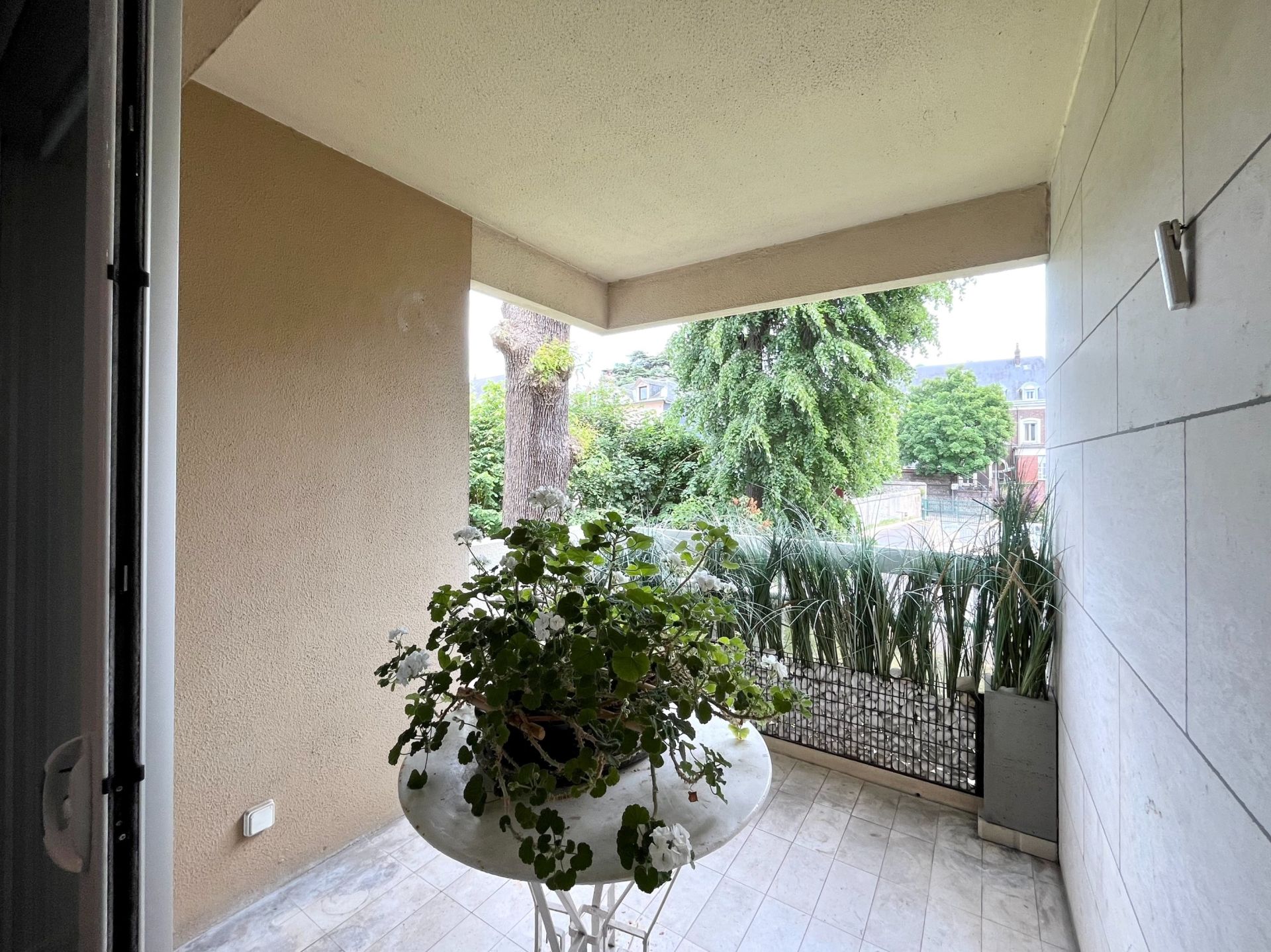 apartment 5 Rooms for sale on ROUEN (76000)