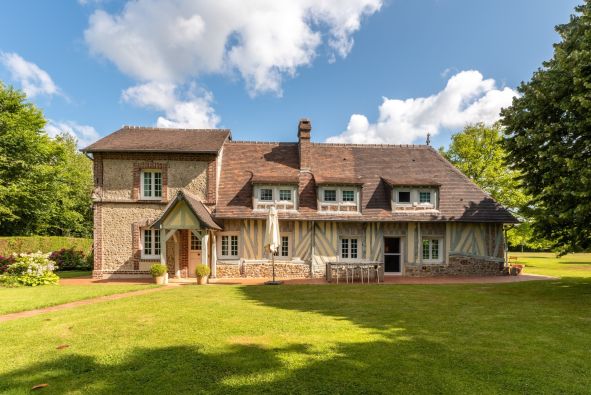 Sale House Pont-l'Évêque 7 Rooms 150 m²
