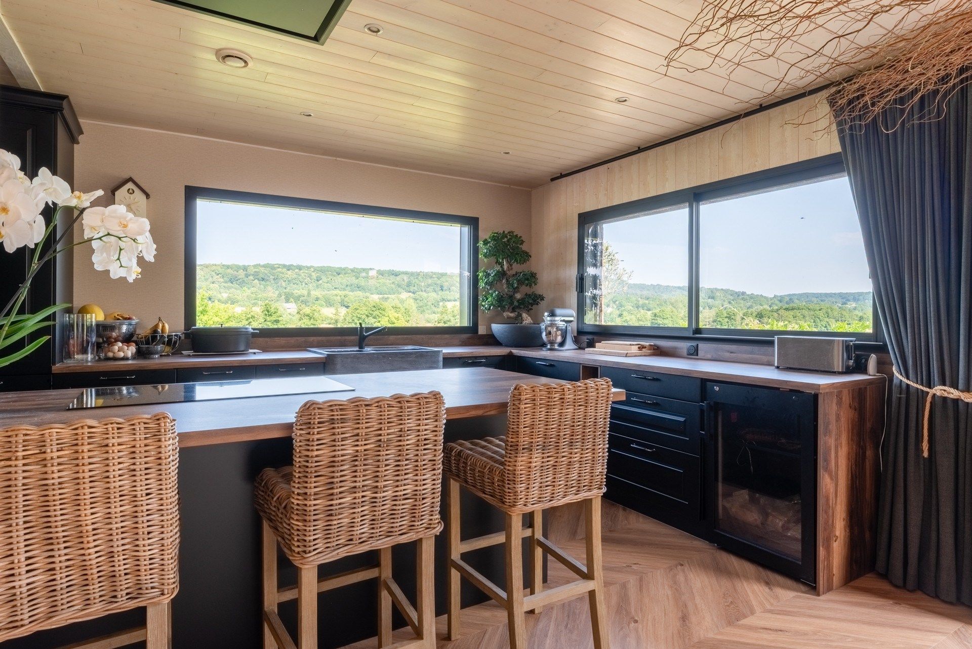 house 8 Rooms for sale on PONT L EVEQUE (14130)