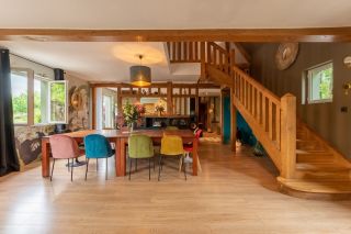 house 7 Rooms for sale on BARENTIN (76360)