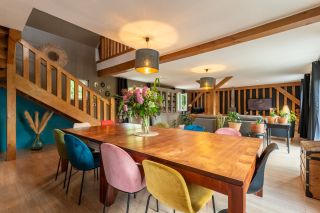 house 7 Rooms for sale on BARENTIN (76360)