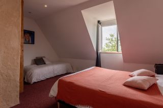 house 7 Rooms for sale on BARENTIN (76360)