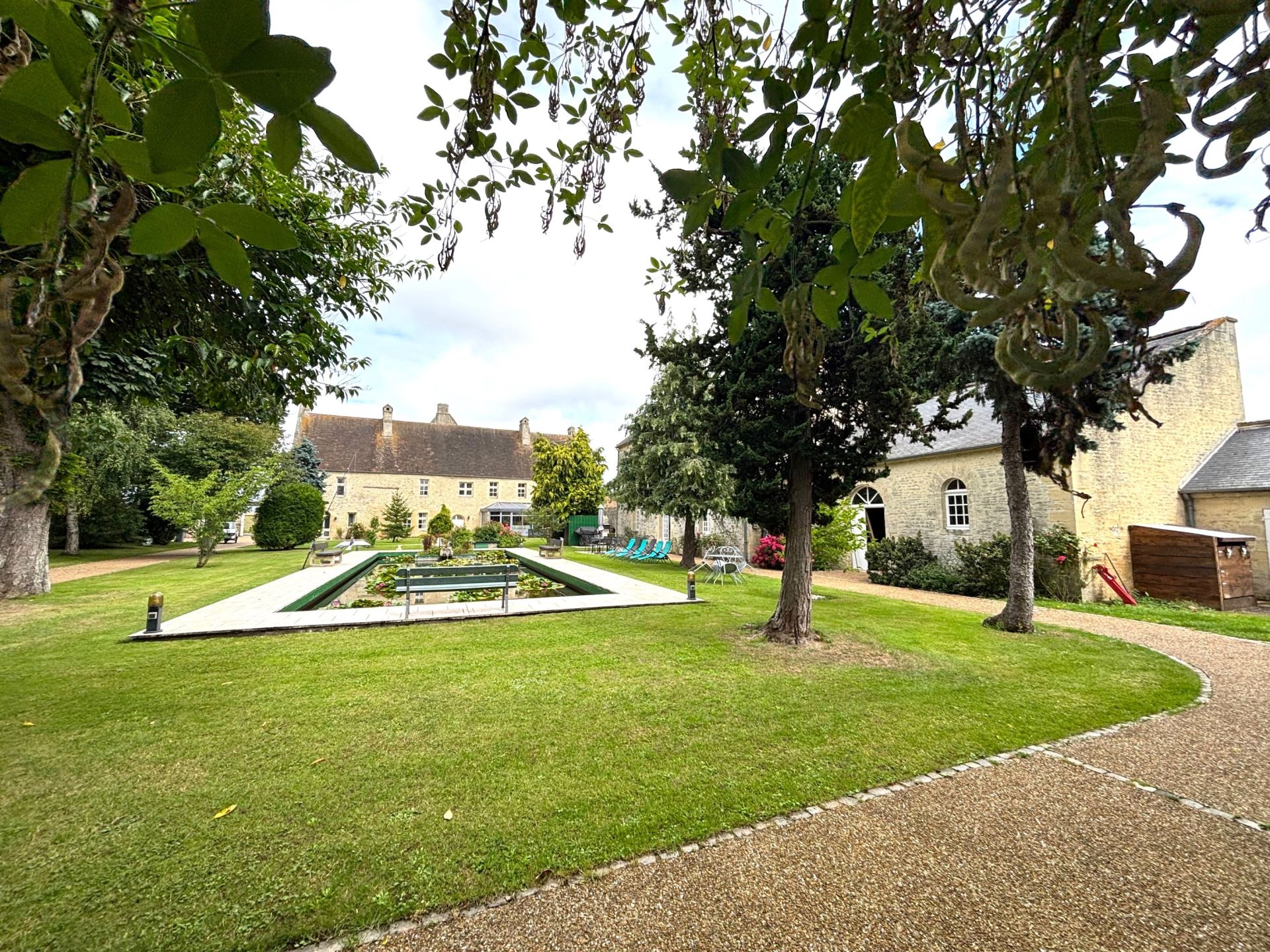 manor house 16 Rooms for sale on BAYEUX (14400)
