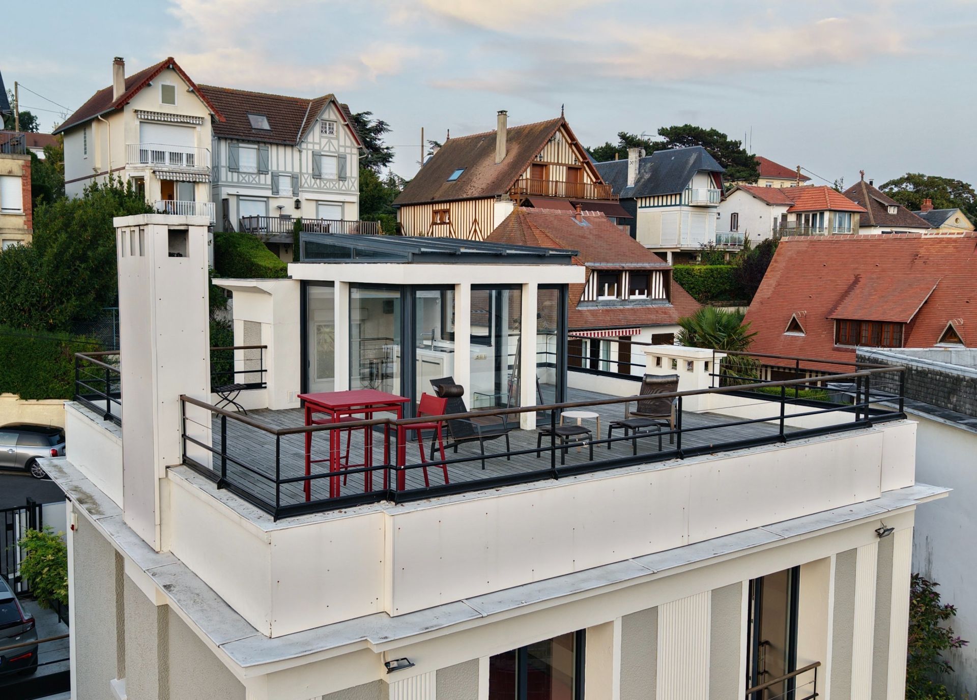 house 9 Rooms for sale on TROUVILLE SUR MER (14360)