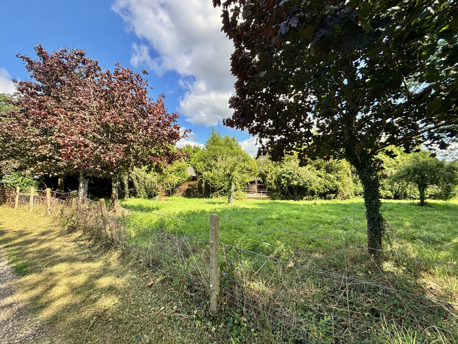 house 10 Rooms for sale on ENGLESQUEVILLE EN AUGE (14800)