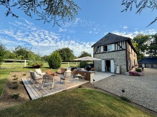 manor house 8 Rooms for sale on RUMESNIL (14340)