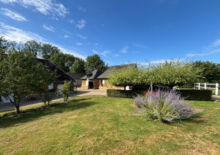 manor house 8 Rooms for sale on RUMESNIL (14340)