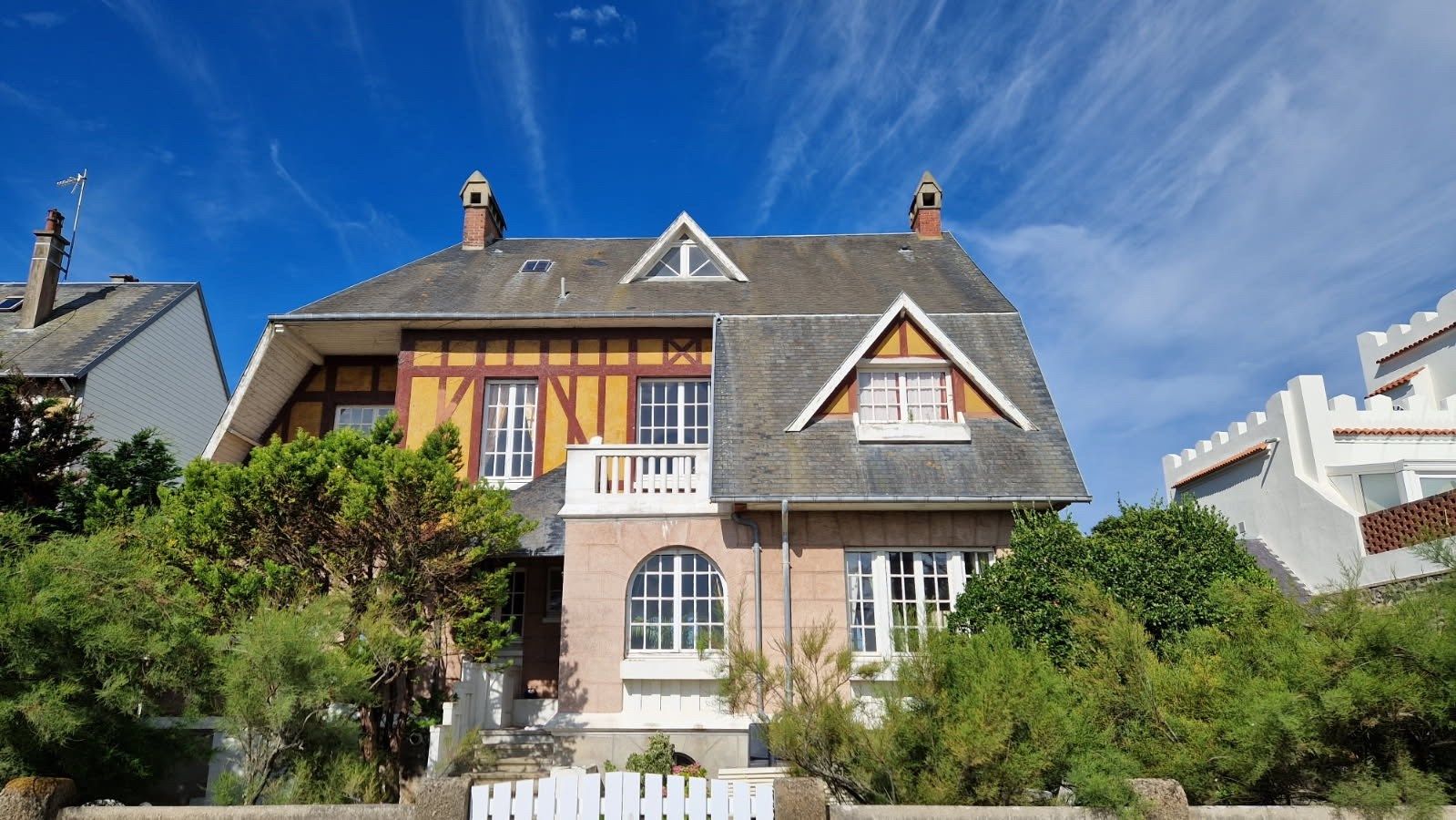 maison 11 Pièces en vente sur AGON COUTAINVILLE (50230)