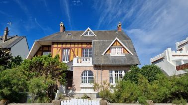 maison 11 Pièces en vente sur AGON COUTAINVILLE (50230)