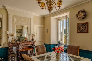 house 11 Rooms for sale on BAYEUX (14400)