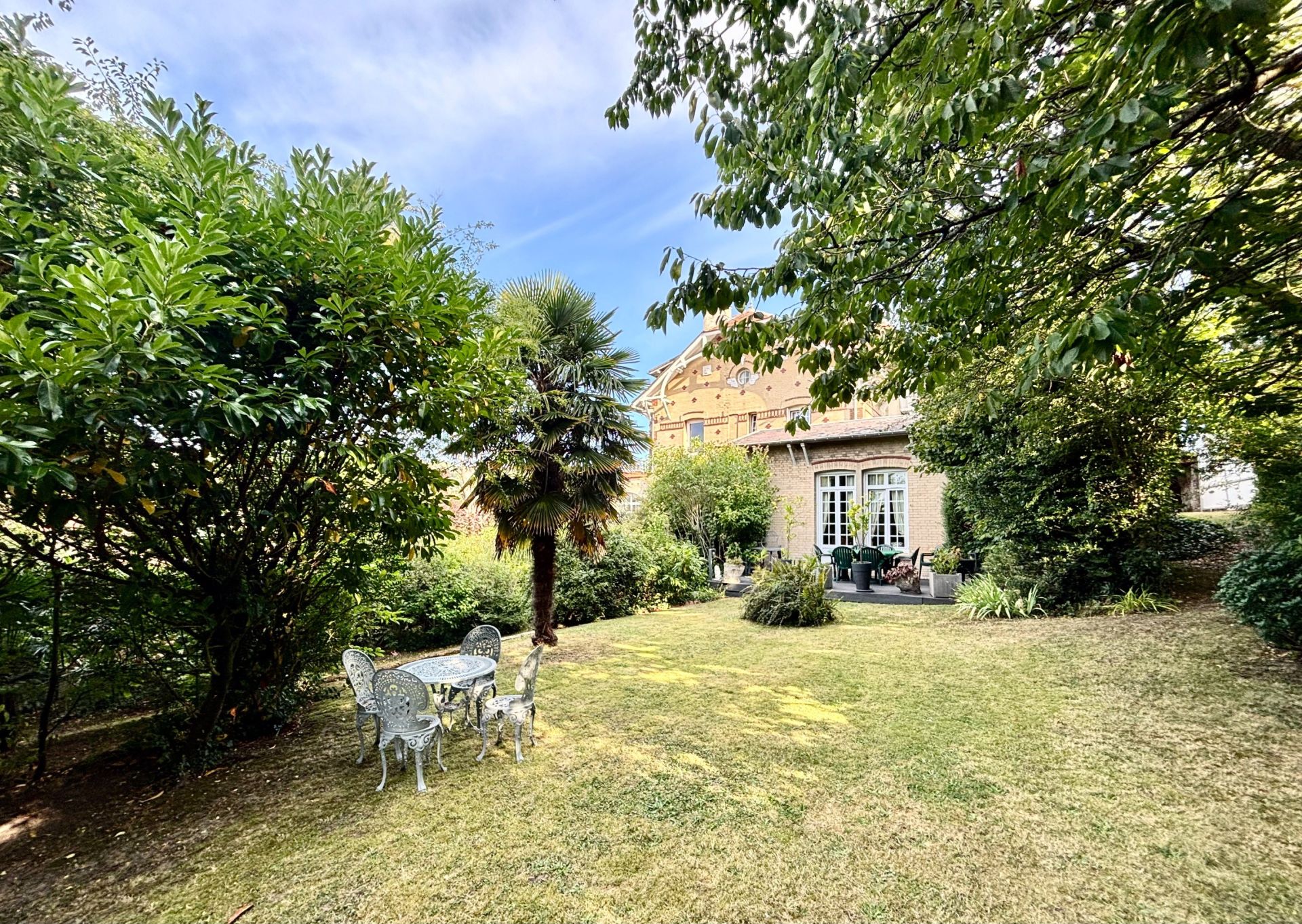 house 9 Rooms for sale on STE ADRESSE (76310)